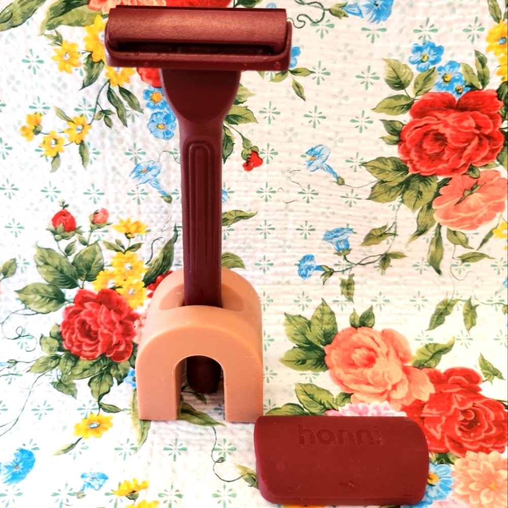 Hanni weighted razor with cover burgundy